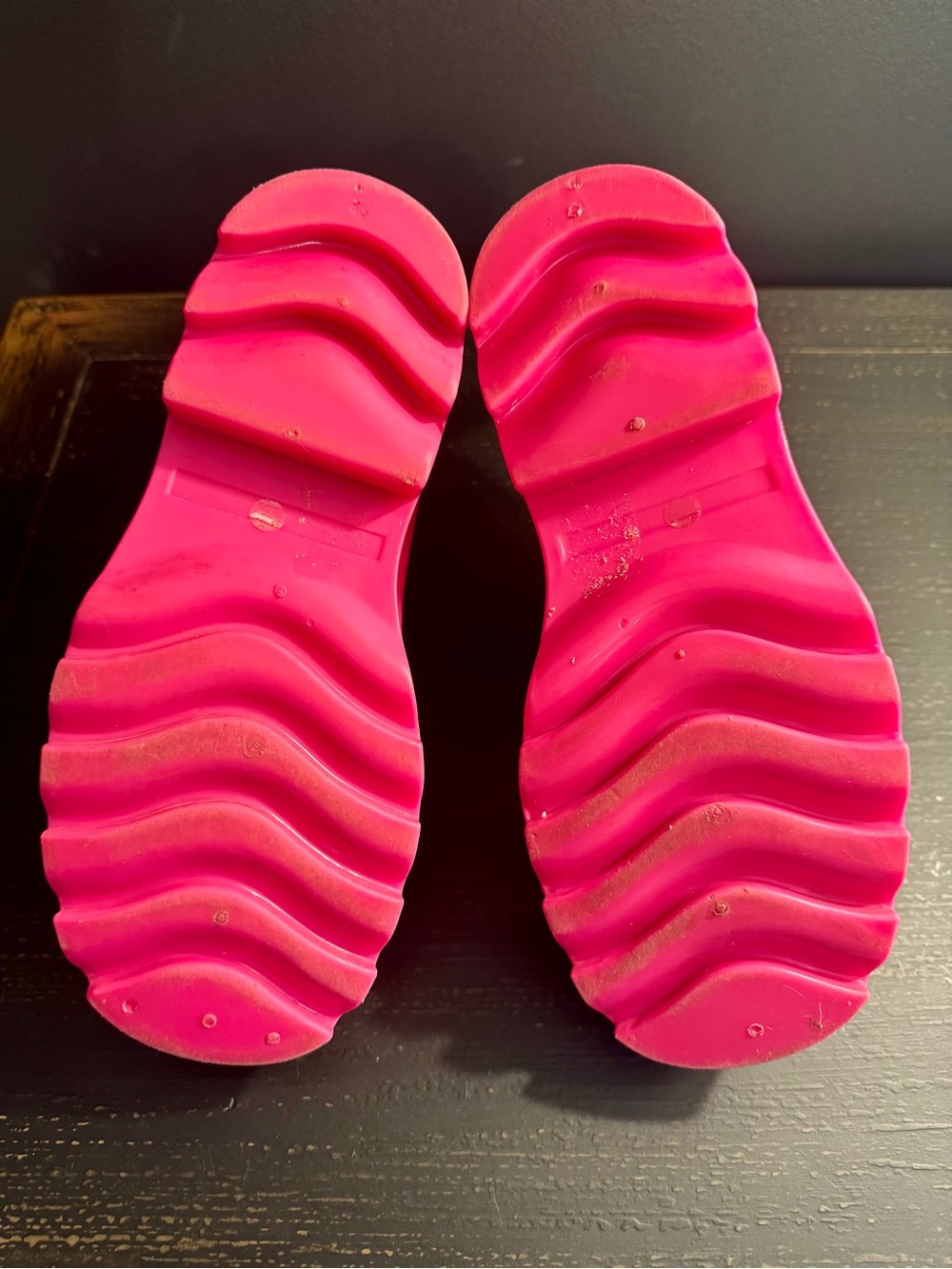 Free People Collection High Street Rain Boot in Dragon Fruit Size 6 - Picture 7 of 8